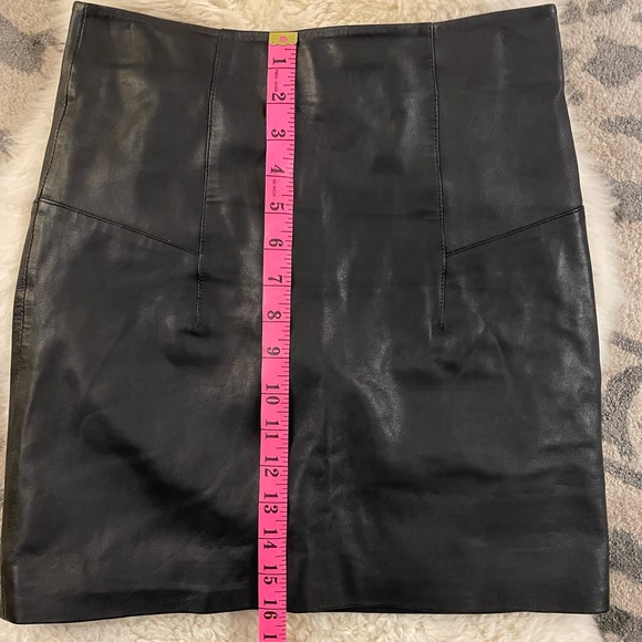Marciano - High waisted Black leather skirt - size 4 - Picture 15 of 15